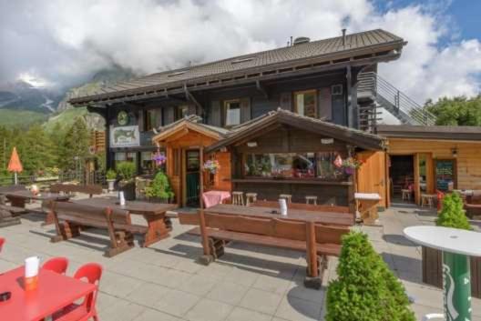 Auberge Des Glaciers Orsières Buitenkant foto